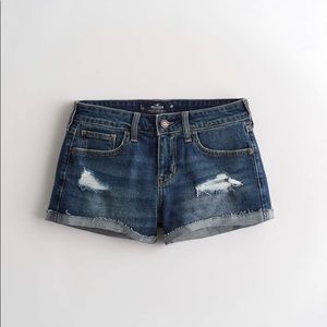 HOLLISTER low-rise midi shorts